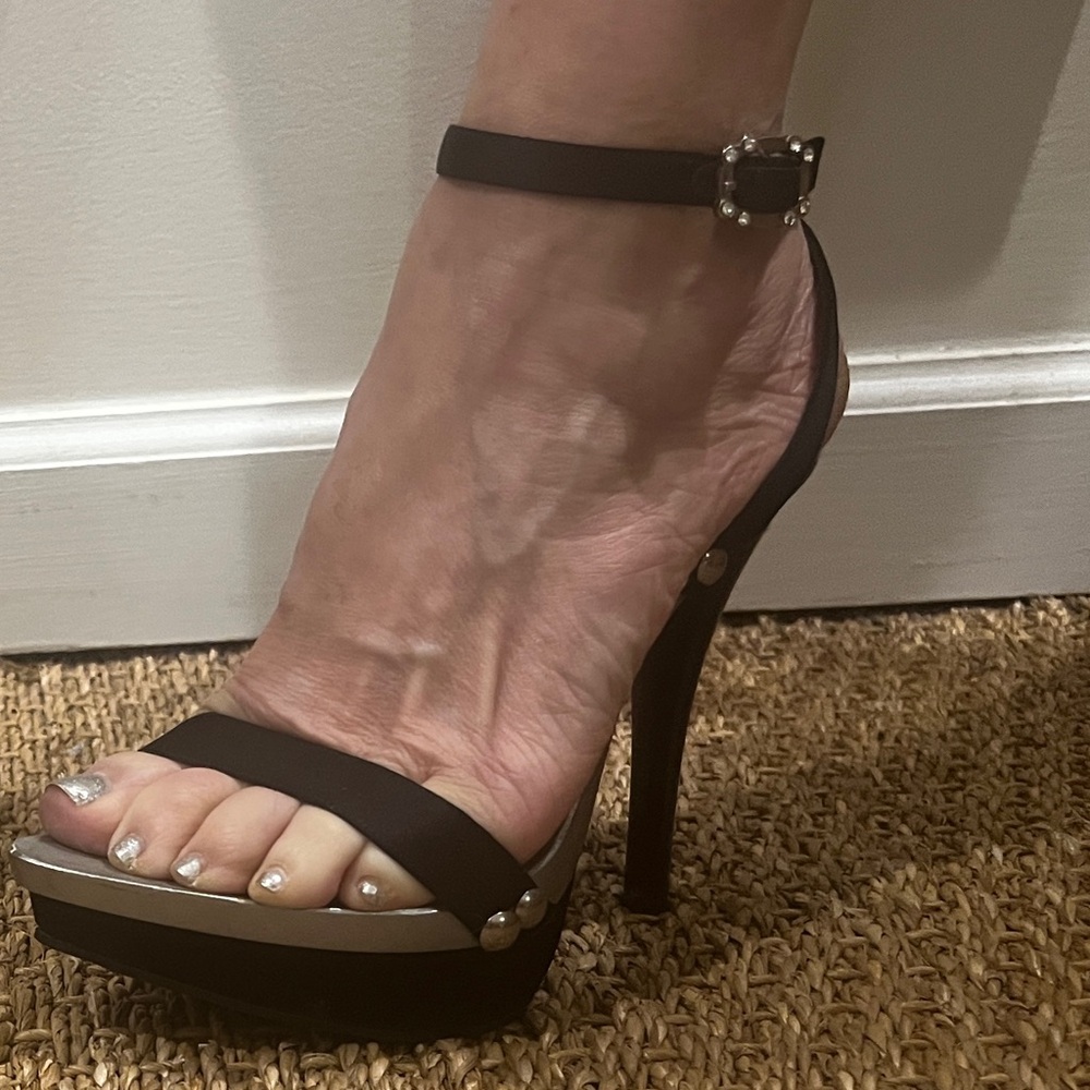 Chic Black Platform Heels